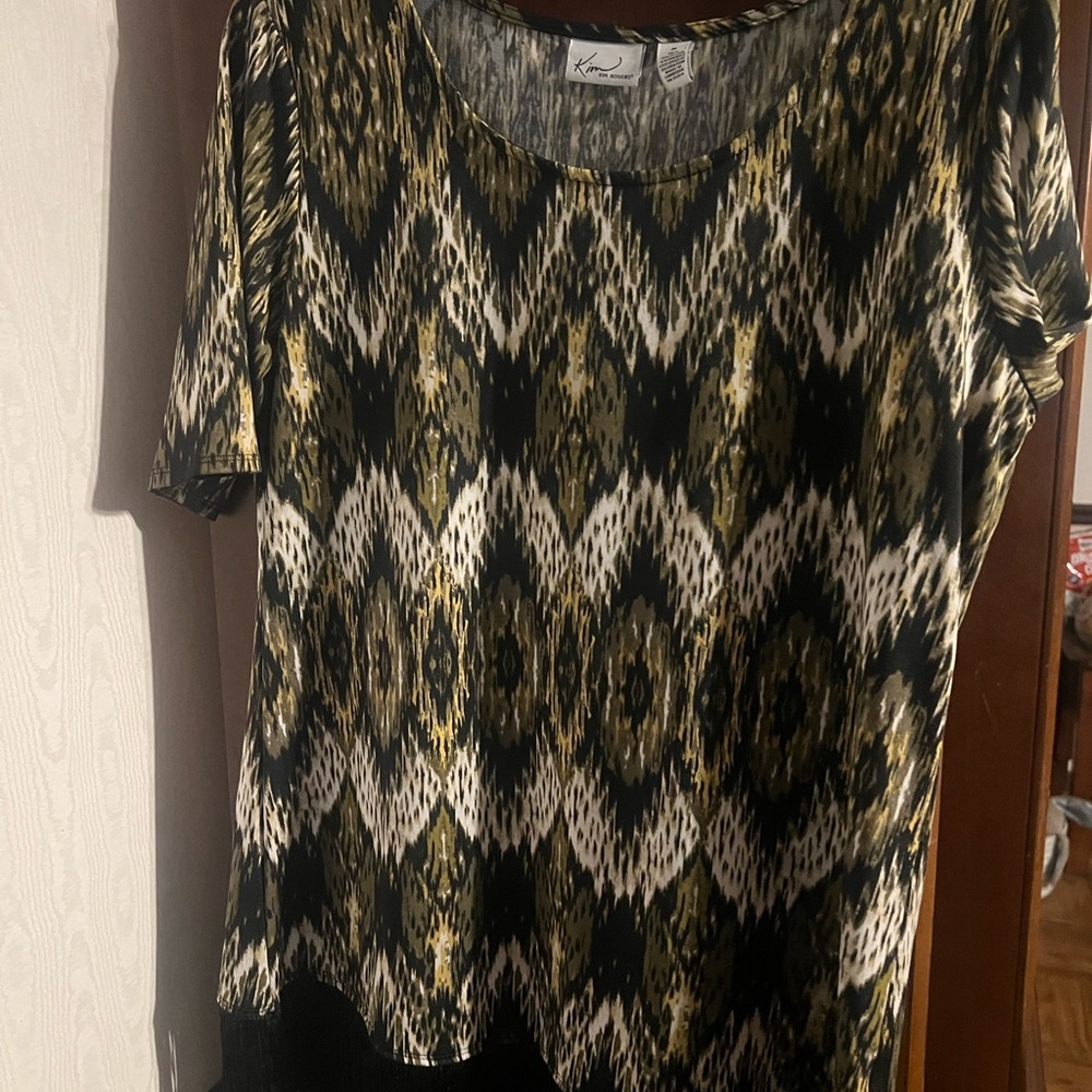 Kim Rogers Black and Green Graphic Short Sleeve Blouse